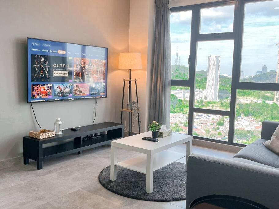 Pangsapuri Cozy 3br -2-8pax- 65 Tv Near Midvalley-pavilion 2 *
